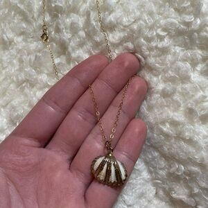 14k gold filled Hawaiian made Maui shell pendant gold necklace